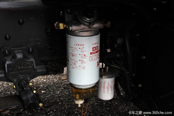 东风 天锦中卡 210马力 4X2 厢式载货车(DFL5140XXYB4)底盘图（11/35）