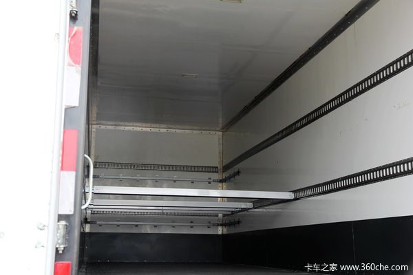东风 天锦中卡 210马力 4X2 厢式载货车(DFL5140XXYB4)上装图（18/20）