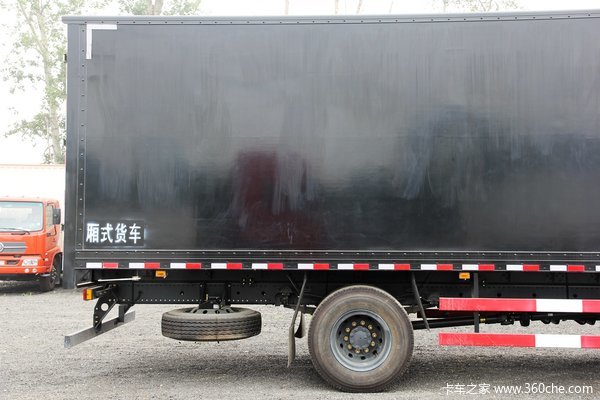 东风 天锦中卡 210马力 4X2 厢式载货车(DFL5140XXYB4)上装图（12/20）