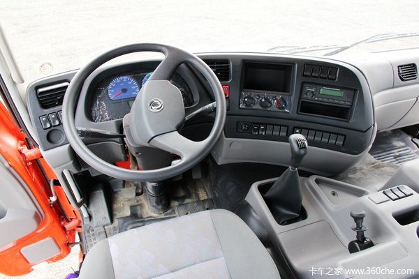 东风 天龙重卡 245马力 6X2 载货车(DFL1253AX1A)底盘驾驶室图（10/51）