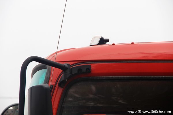 东风 天锦中卡 160马力 4X2 载货车(DFL1140BX18A)外观图（24/30）