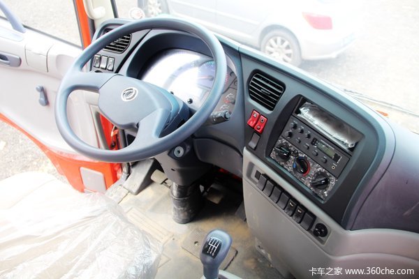 东风 天锦中卡 160马力 4X2 载货车(DFL1140BX18A)驾驶室图（26/38）