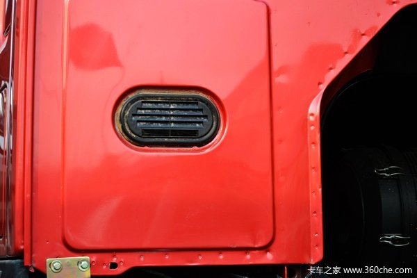 中国重汽 HOWO重卡 380马力 10X4 清障车底盘(ZZ5507N31B7D1)外观图（45/56）