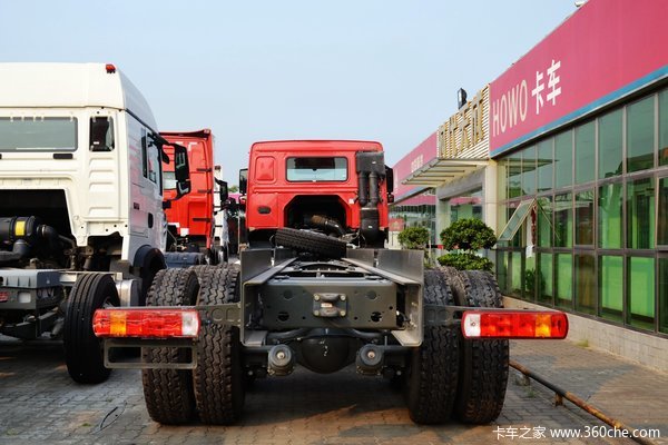 中国重汽 HOWO重卡 380马力 10X4 清障车底盘(ZZ5507N31B7D1)外观图（5/56）