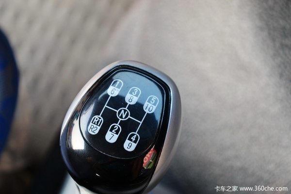 中国重汽 HOWO重卡 380马力 10X4 清障车底盘(ZZ5507N31B7D1)驾驶室图（38/45）