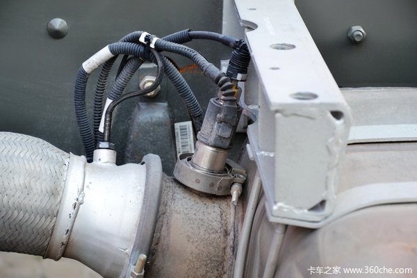 中国重汽 HOWO重卡 380马力 10X4 清障车底盘(ZZ5507N31B7D1)底盘图（20/75）