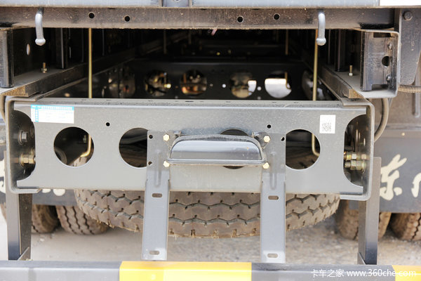 东风 多利卡L系列 120马力 4X2 栏板载货车底盘图（25/40）