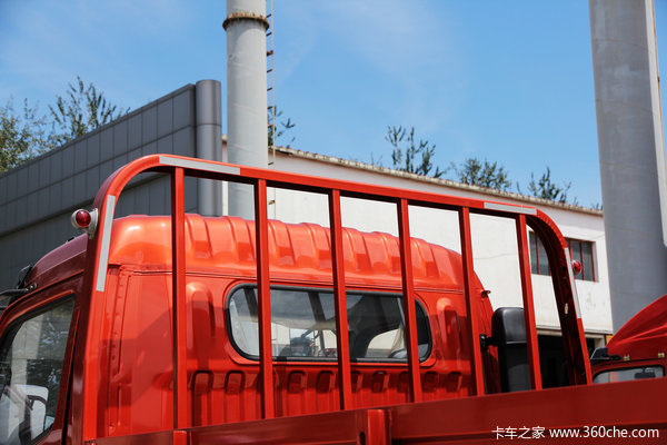 东风 多利卡L系列 120马力 4X2 栏板载货车上装图（4/20）
