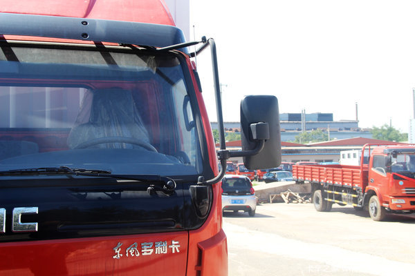 东风多利卡L 120马力 4X2 5.14米单排厢式载货车(DFA1080S12D3)外观图（13/38）