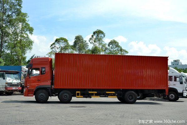 东风 天龙重卡 220马力 6X2 厢式载货车(DFL1203A2)外观图（3/46）