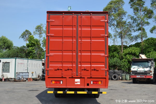 东风柳汽 霸龙重卡 280马力 8X4 厢式载货车(LZ5311JSQQELA)外观图（5/39）