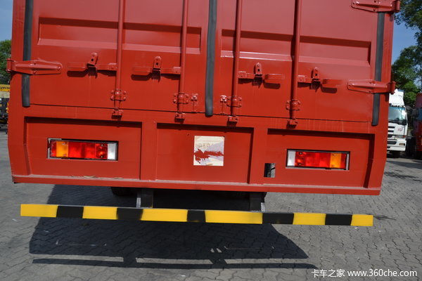 东风柳汽 霸龙重卡 280马力 8X4 厢式载货车(LZ5311JSQQELA)上装图（5/14）