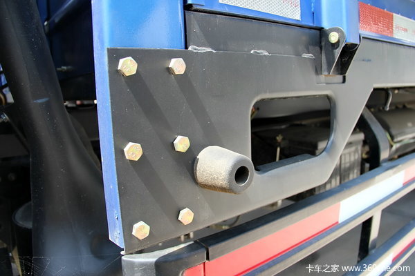 江淮 威铃 120马力 4X2 5.2米单排栏板式载货车(HFC5056XXYP91K2C5)上装图（4/11）