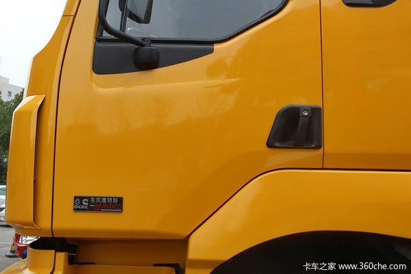 东风柳汽 霸龙重卡 245马力 6X2 排半厢式载货车(LZ1200M3CAT)外观图（17/20）