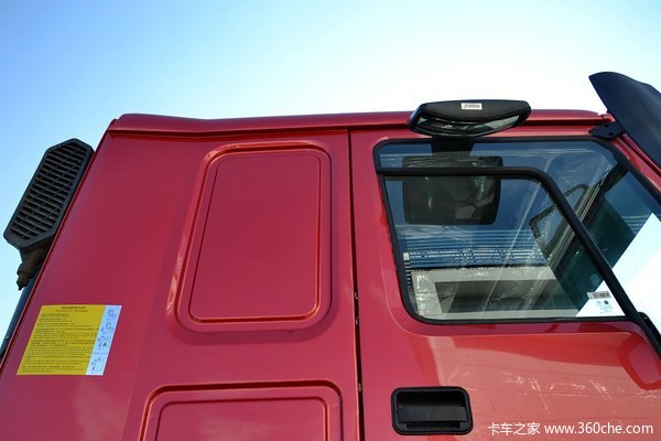 中国重汽 HOWO重卡 340马力 8X4 自卸车底盘(ZZ5437N4667D1)外观图（58/59）