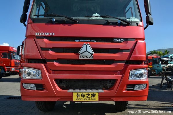 中国重汽 HOWO重卡 340马力 8X4 自卸车底盘(ZZ5437N4667D1)外观图（18/59）