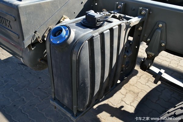中国重汽 HOWO重卡 340马力 8X4 自卸车底盘(ZZ5437N4667D1)底盘图（53/53）