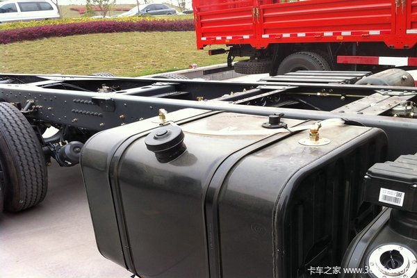 东风 天龙重卡 245马力 6X4 危化品载货车底盘(DFL1250A11)底盘图（12/17）