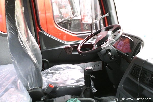 东风柳汽 霸龙重卡 310马力 8X4 仓栅载货车底盘(LZ5312CSQEL)驾驶室图（2/5）