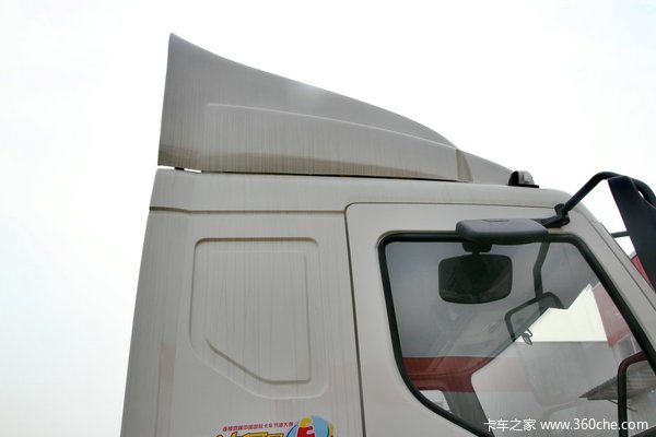 东风柳汽 乘龙M3中卡 160马力 4X2 载货车底盘(LZ1161M3AAT)外观图（33/35）