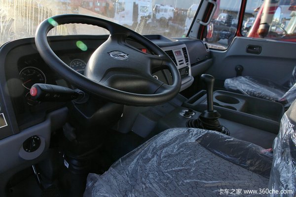北奔 NG80系列重卡 300马力 6X4 LNG载货车底盘(ND1250BG5J6Z00)驾驶室图（10/20）