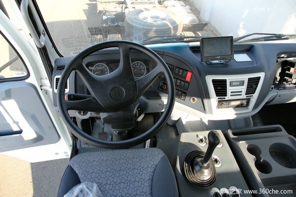 北奔 NG80系列重卡 300马力 4X4 越野载货车(ND12502B41J)驾驶室图（10/29）