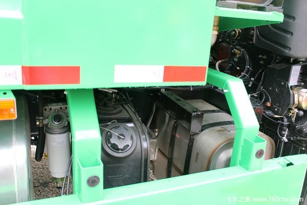 华菱 汉马重卡 345马力 6X4 自卸车底盘图（10/12）