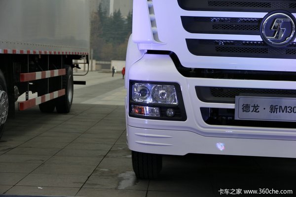 陕汽德龙新M3000 245马力 6X2 厢式载货车(SX5256XXYMK549)外观图（13/22）