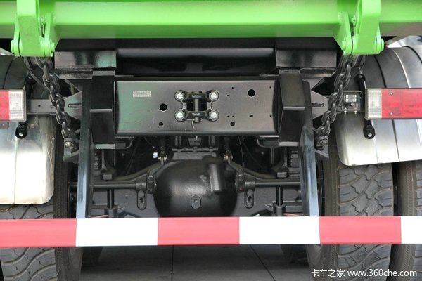 陕汽 德龙F3000重卡 345马力 6X4 自卸车(SX3256DR3841)底盘图（17/22）