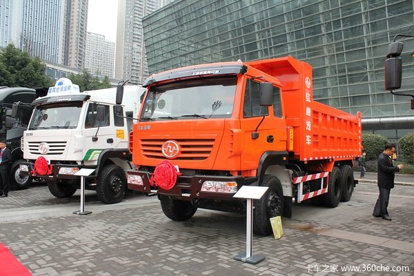 红岩 金刚重卡 310马力 6X4 自卸车(CQ3255TRG384)外观图（2/25）