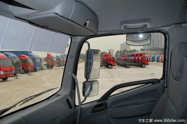 江淮 帅铃威司达W530 160马力 4X2 6.75米厢式载货车(HFC5110XXYP70K1E1)驾驶室图（42/62）