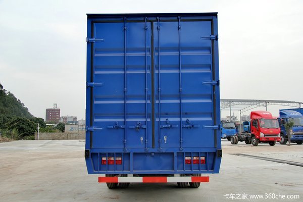 江淮 帅铃威司达W530 160马力 4X2 6.75米厢式载货车(HFC5110XXYP70K1E1)上装图（5/16）