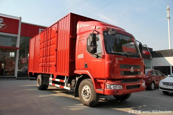 东风柳汽 乘龙中卡 160马力 4X2 厢式载货车(LZ5165XXYM3AA)外观图