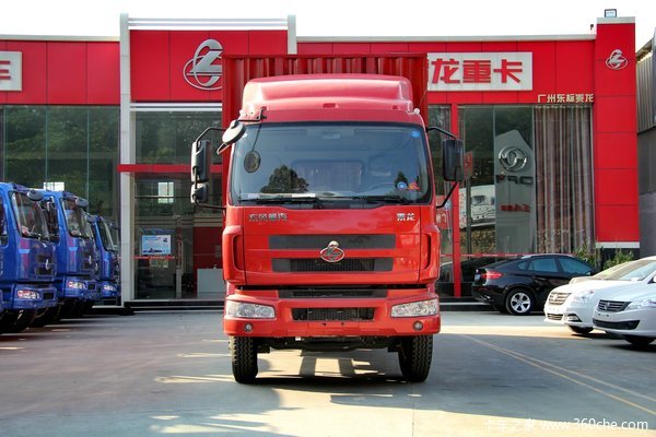 东风柳汽 乘龙中卡 160马力 4X2 厢式载货车(LZ5165XXYM3AA)外观图（2/36）