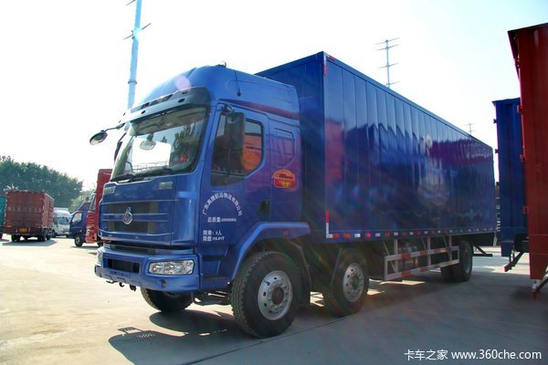东风柳汽 乘龙中卡 220马力 6X2 厢式载货车(LZ5250XXYRCMA)外观图（3/35）