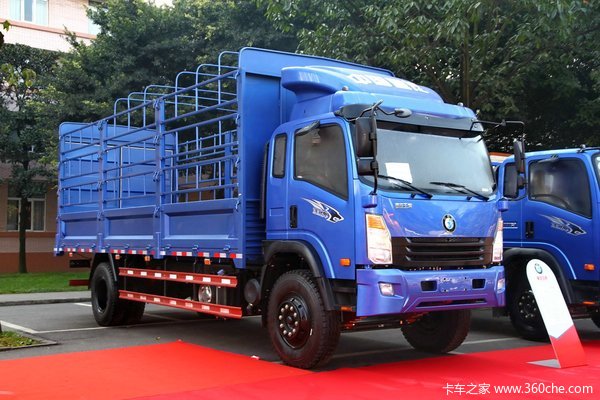 重汽王牌 7系中卡 180马力 4X2 载货车(CDW1161HA1R4)