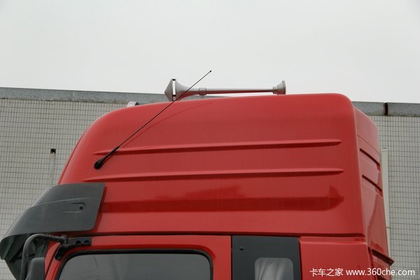 东风 天龙重卡 245马力 6X2 厢式载货车底盘(DFL5253XXYAX1B)外观图（37/71）