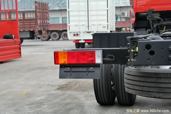 东风 天龙重卡 245马力 6X2 厢式载货车底盘(DFL5253XXYAX1B)底盘图（54/81）