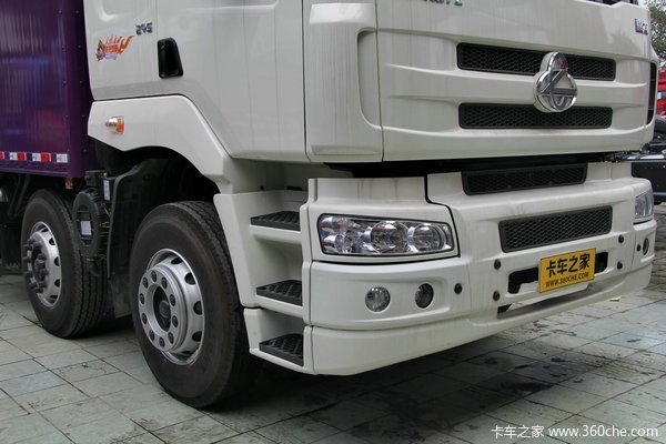 东风柳汽 霸龙重卡 245马力 6X2 排半厢式载货车(LZ5200XXYM5CA)外观图（33/51）