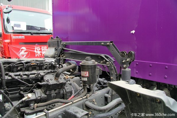 东风柳汽 霸龙重卡 245马力 6X2 排半厢式载货车(LZ5200XXYM5CA)底盘图（18/56）