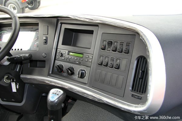 柳特 金大陆重卡 350马力 8X4 自卸车(LZT3310P31K2E4T4A93)驾驶室图（32/50）