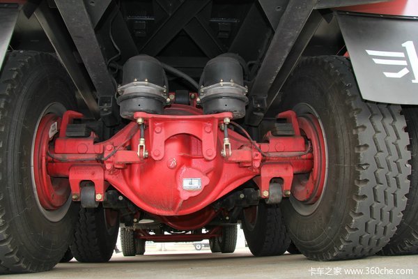 柳特 金大陆重卡 350马力 8X4 自卸车(LZT3310P31K2E4T4A93)底盘图（33/47）