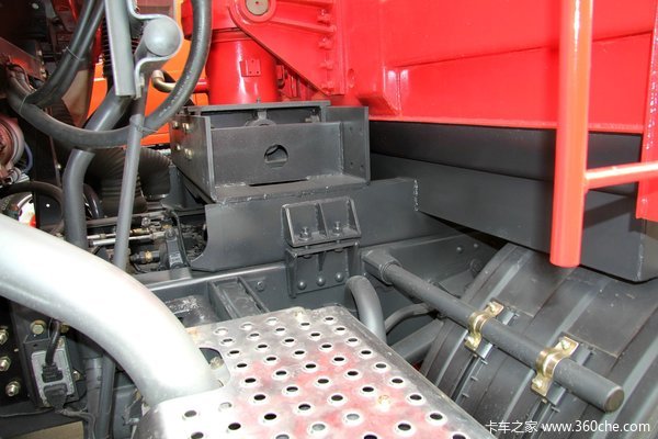 柳特 金大陆重卡 350马力 8X4 自卸车(LZT3310P31K2E4T4A93)底盘图（12/47）