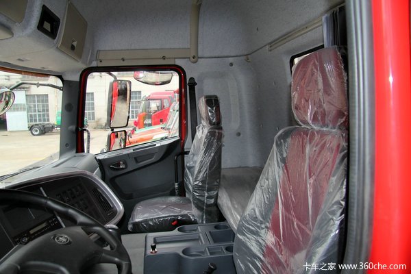 柳特 金大陆重卡 350马力 6X4 自卸车(LZT3250P31K2E4T1A93)驾驶室图（6/42）