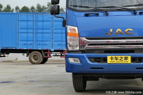 江淮 帅铃威司达W570 160马力 4X2 7.6米排半厢式载货车(核载版)外观图（31/77）