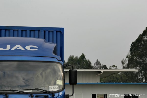 江淮 帅铃威司达W570 160马力 4X2 7.6米排半厢式载货车(核载版)外观图（23/77）