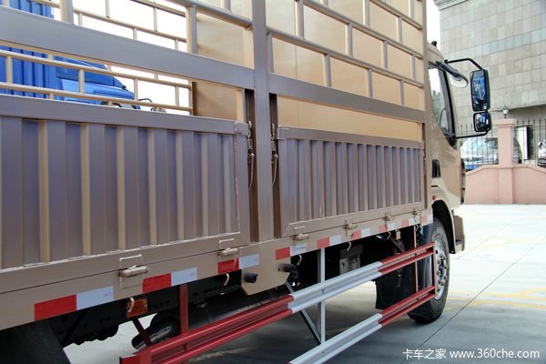 东风柳汽 乘龙中卡 170马力 4X2 仓栅载货车(LZ5120CCYRAPA)上装图（13/13）