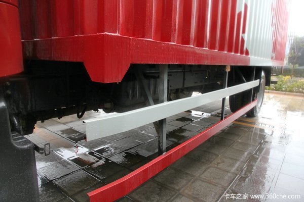 华菱 汉马重卡 160马力 4X2 单排厢式载货车(HN5160XXYC16C8M4)底盘图（13/47）