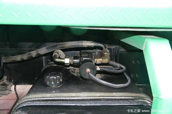 华菱 汉马重卡 345马力 6X4 自卸车(新型渣土车)(HN3251B34C9M4)底盘图（27/75）