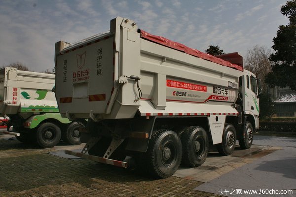 联合卡车U340 340马力 8X4 自卸车(城建渣土车)(EXQ3311D7)外观图（8/9）